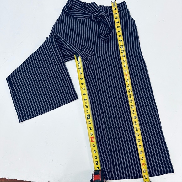 Simply Styled by Sears Blue Cap Loose Style Pants with/Waist Tie Size S - Picture 4 of 7